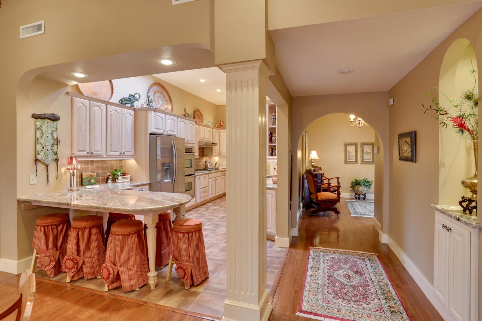 Beautiful Central Fayetteville Townhome With Views! Exterior foto